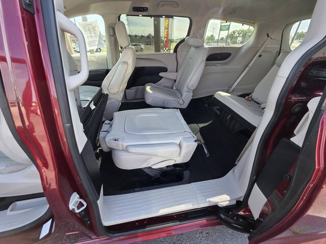 2021 Chrysler Pacifica Touring L