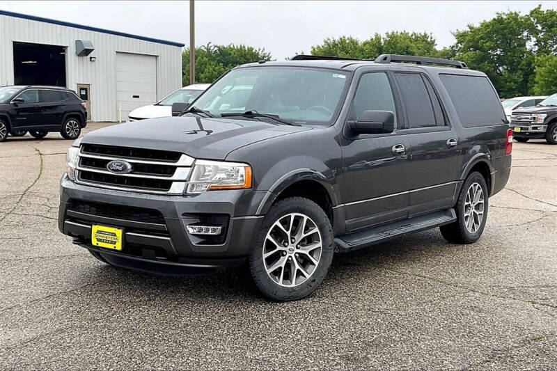 Used 2017 Ford Expedition XLT with VIN 1FMJK1JT7HEA09527 for sale in Montevideo, Minnesota