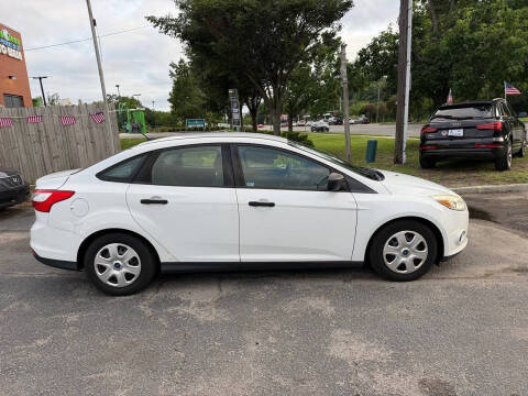 2012 Ford Focus S