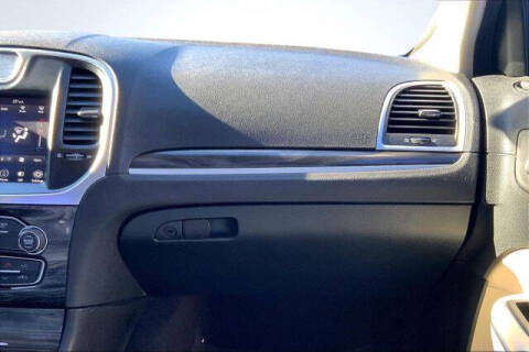 2018 Chrysler 300 Touring