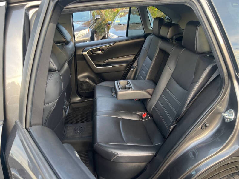 2021 Toyota RAV4 Hybrid XLE Premium