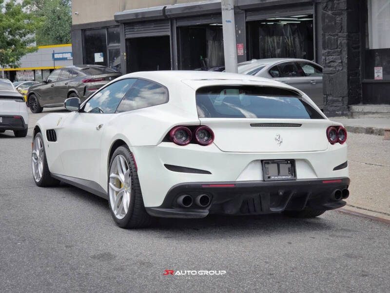 2018 Ferrari GTC4Lusso T