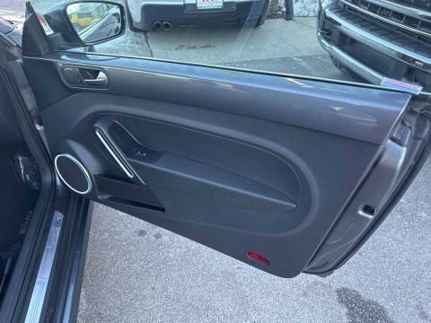 2013 Volkswagen Beetle Convertible 2.5L PZEV