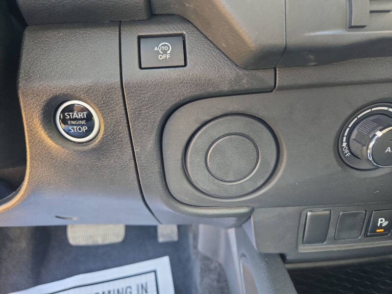 2025 Nissan Frontier S