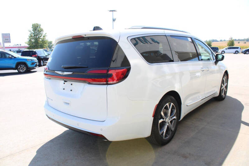2026 Chrysler Pacifica Pinnacle