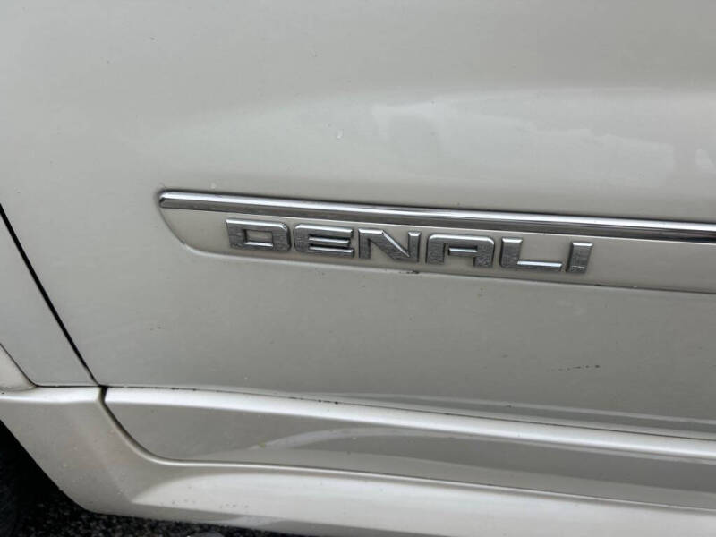2012 GMC Acadia Denali