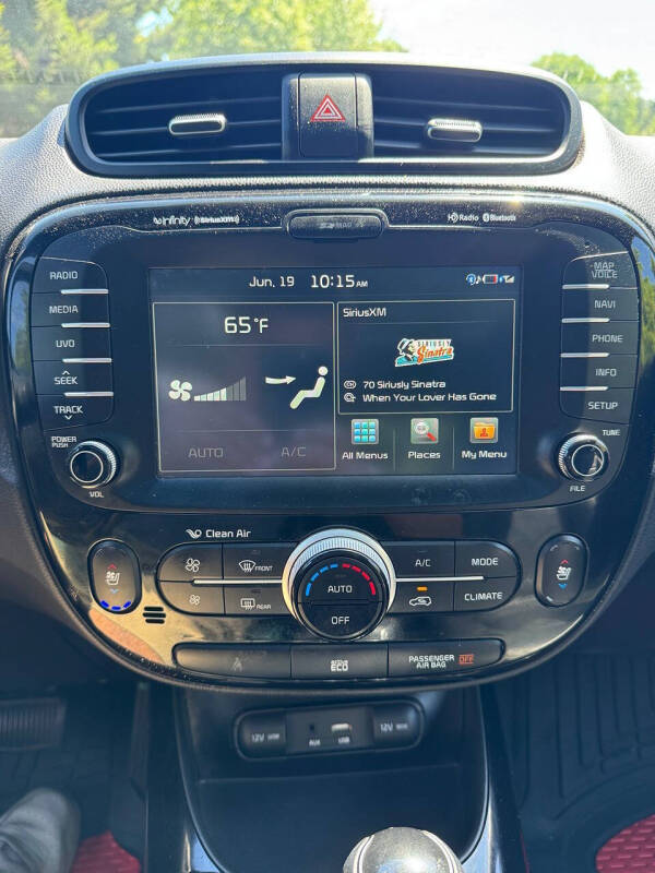 2015 Kia Soul +