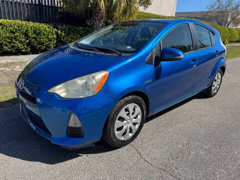 2013 Toyota Prius c Two
