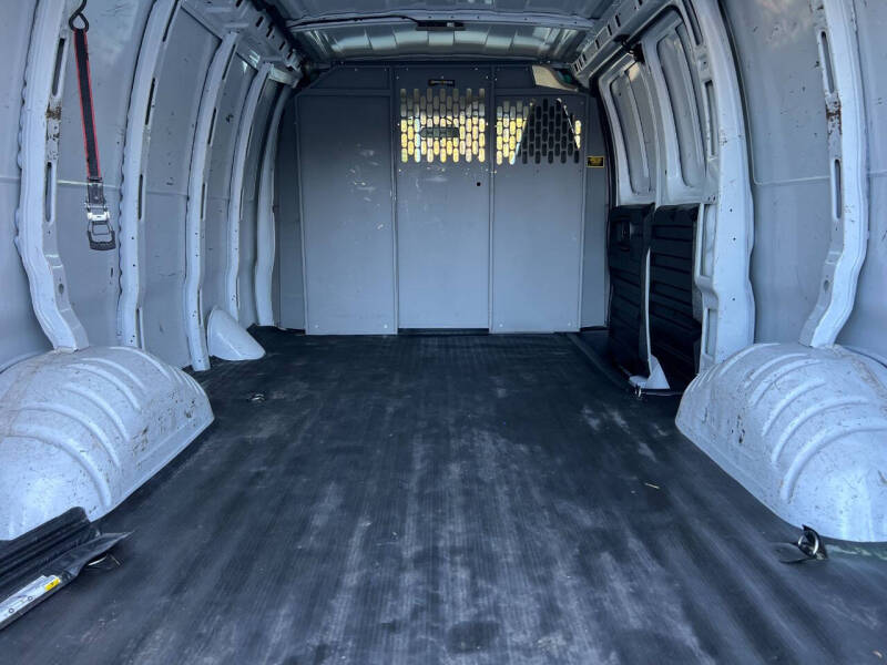 2021 Chevrolet Express 2500