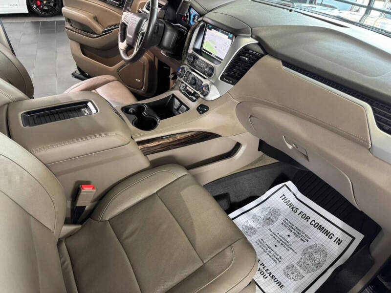 2017 GMC Yukon SLT