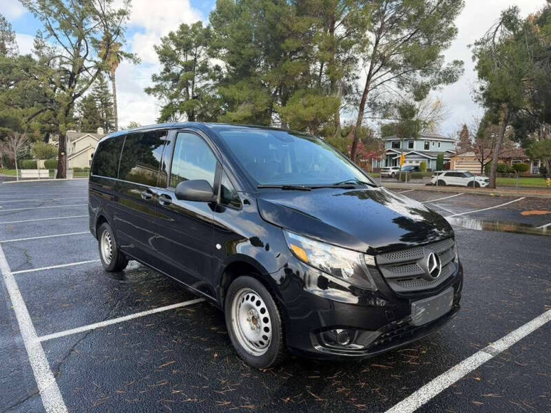 2017 Mercedes-Benz Metris Passenger