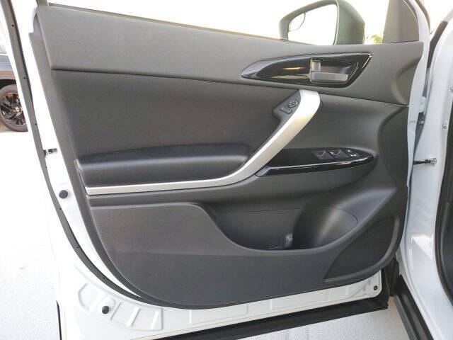 2026 Mitsubishi Eclipse Cross LE