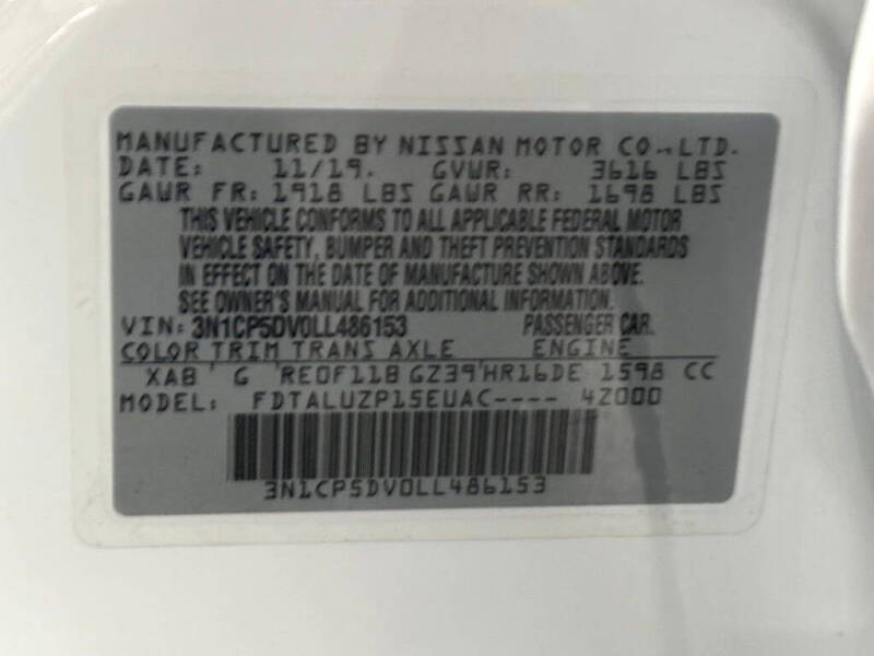 2020 Nissan Kicks SR