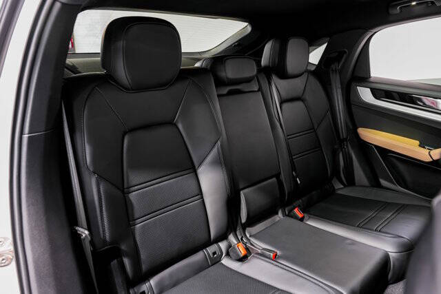 2024 Porsche Cayenne Coupe