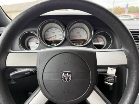 2009 Dodge Challenger SE