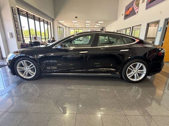 2015 Tesla Model S 2