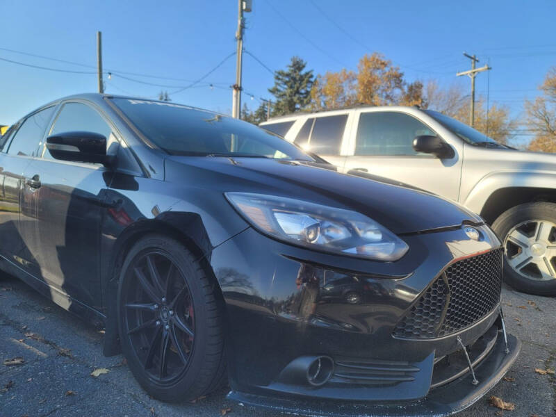 2013 Ford Focus for sale at J & J Used Cars inc in Wayne MI