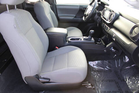 2022 Toyota Tacoma SR