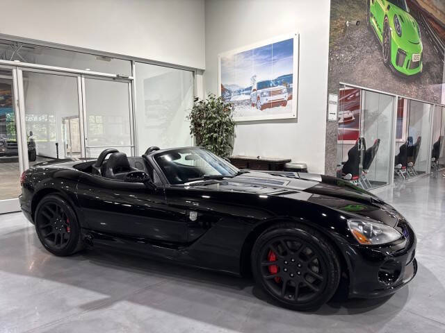 2004 Dodge Viper SRT-10