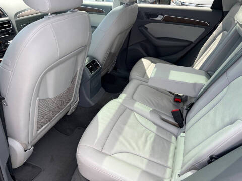 2014 Audi Q5 2.0T quattro Premium Plus