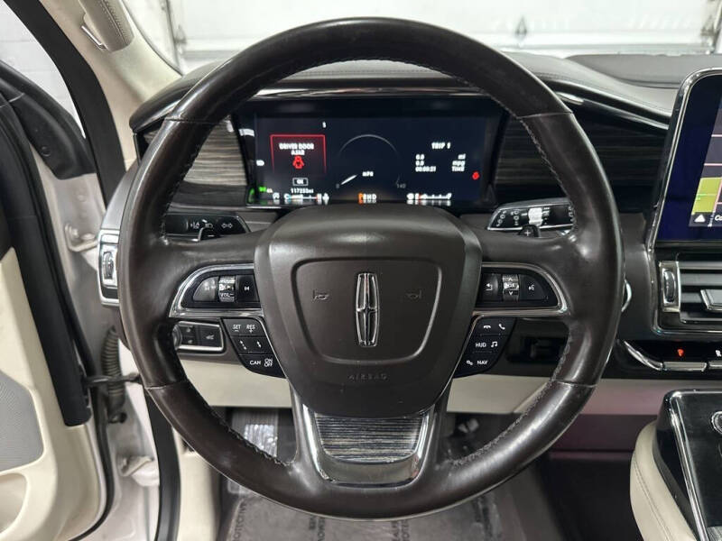 2019 Lincoln Navigator L Black Label