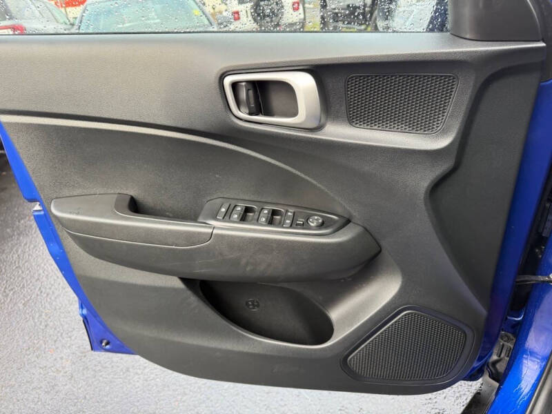 2022 Hyundai Venue SE