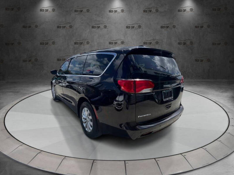 2019 Chrysler Pacifica LX