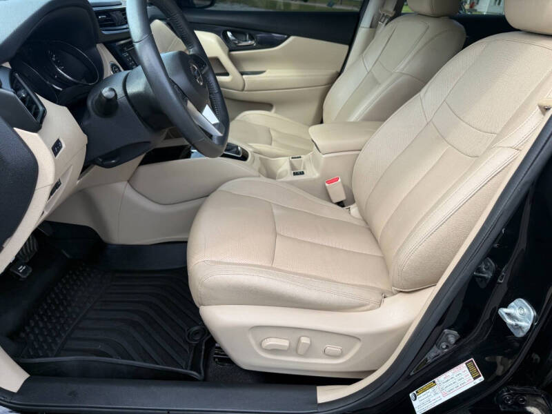 2017 Nissan Rogue SL