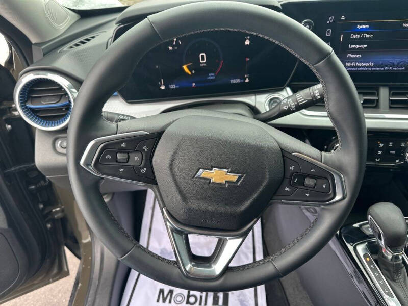 2024 Chevrolet Trax LT