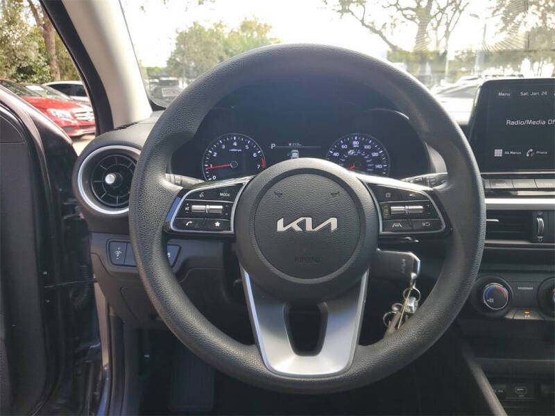 2023 Kia Forte LXS
