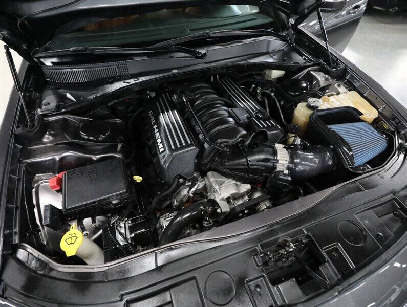 2013 Chrysler 300 SRT8