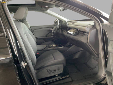 2025 Audi Q6 e-tron Premium