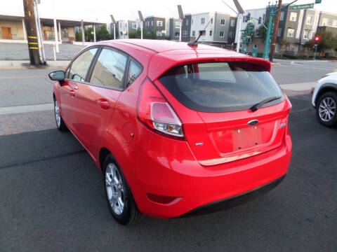 2015 Ford Fiesta SE