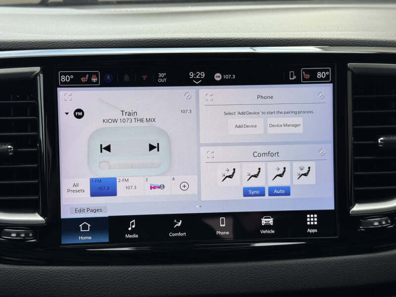 2025 Chrysler Pacifica Select