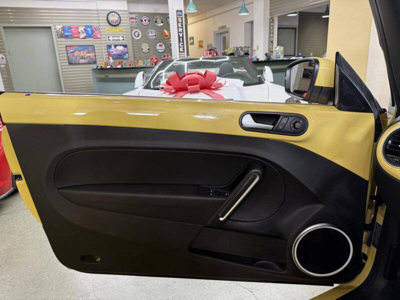 2013 Volkswagen Beetle Convertible