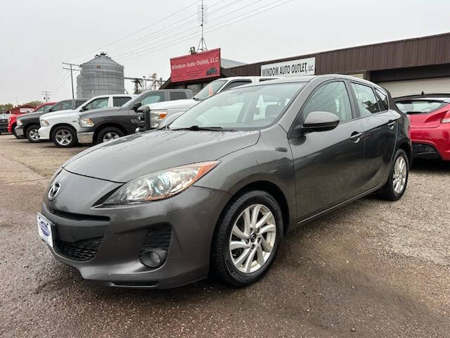 2013 Mazda MAZDA3 i Touring's photo