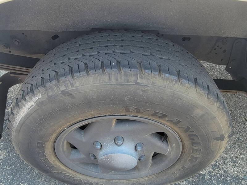 2011 Ford E-Series E-250