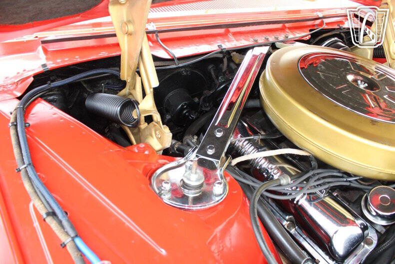 1963 Ford Thunderbird