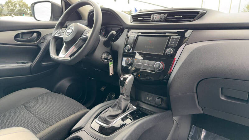 2022 Nissan Rogue Sport S