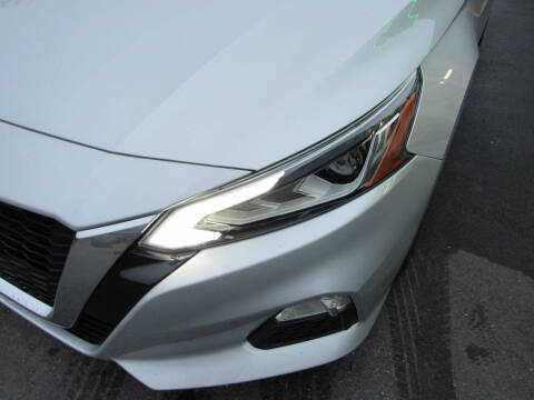 2022 Nissan Altima 2.5 SV