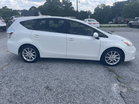 2013 Toyota Prius v Five