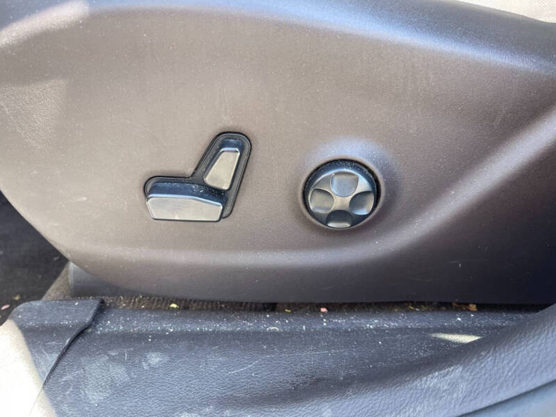 2017 Jeep Cherokee Overland