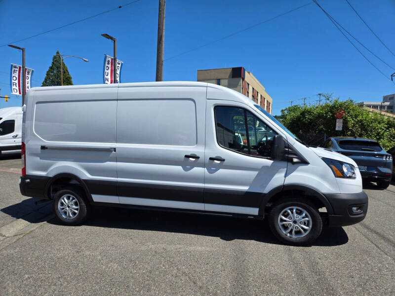 2025 Ford Transit 250