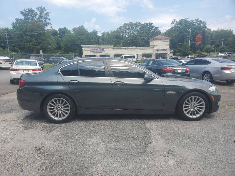 2012 BMW 5 Series 528i