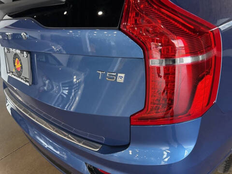 2019 Volvo XC90 T5 R-Design