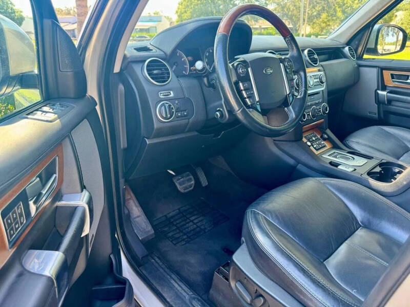 2016 Land Rover LR4 HSE LUX