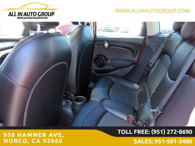 2017 MINI Hardtop 4 Door Cooper