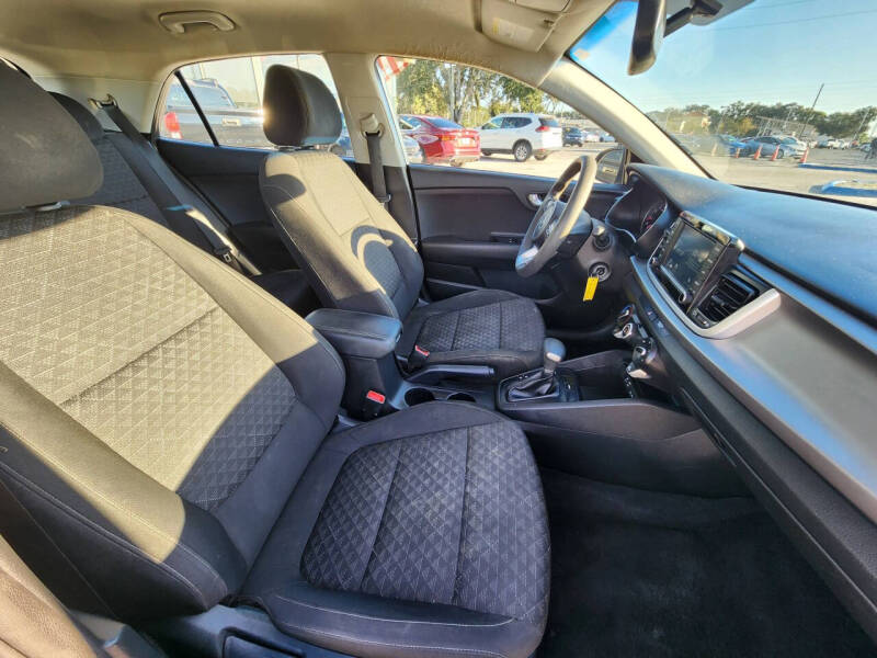 2020 Kia Rio 5-Door S