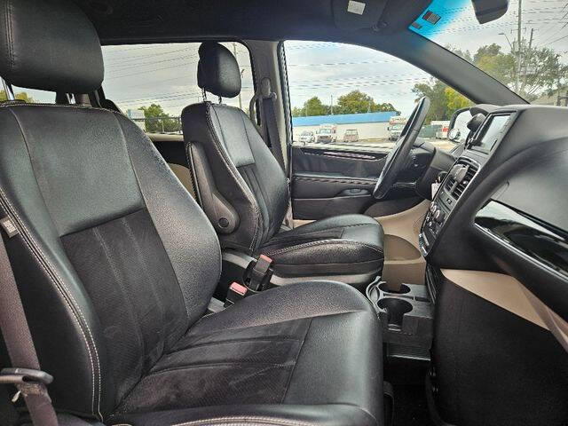 2017 Dodge Grand Caravan SXT