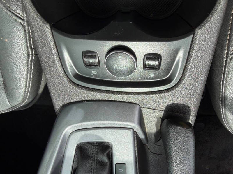 2014 Ford Focus Titanium - Photo 17